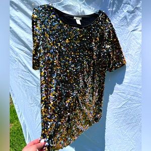 Sequin gold and black top short sleeve